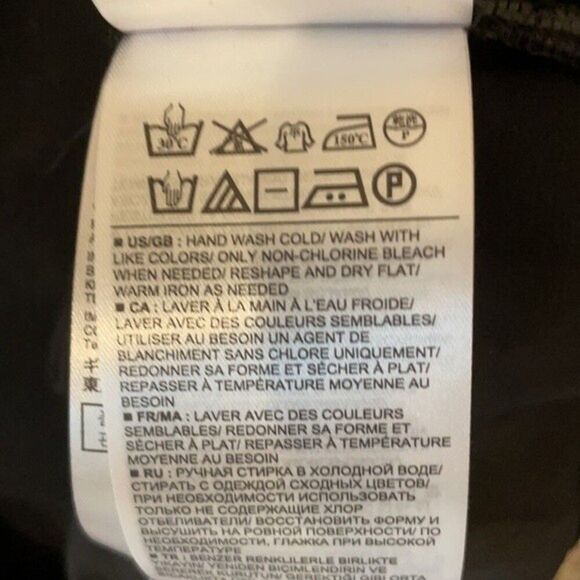 Black LBD Dress by Banana Republic size 6 - Picture 6 of 8